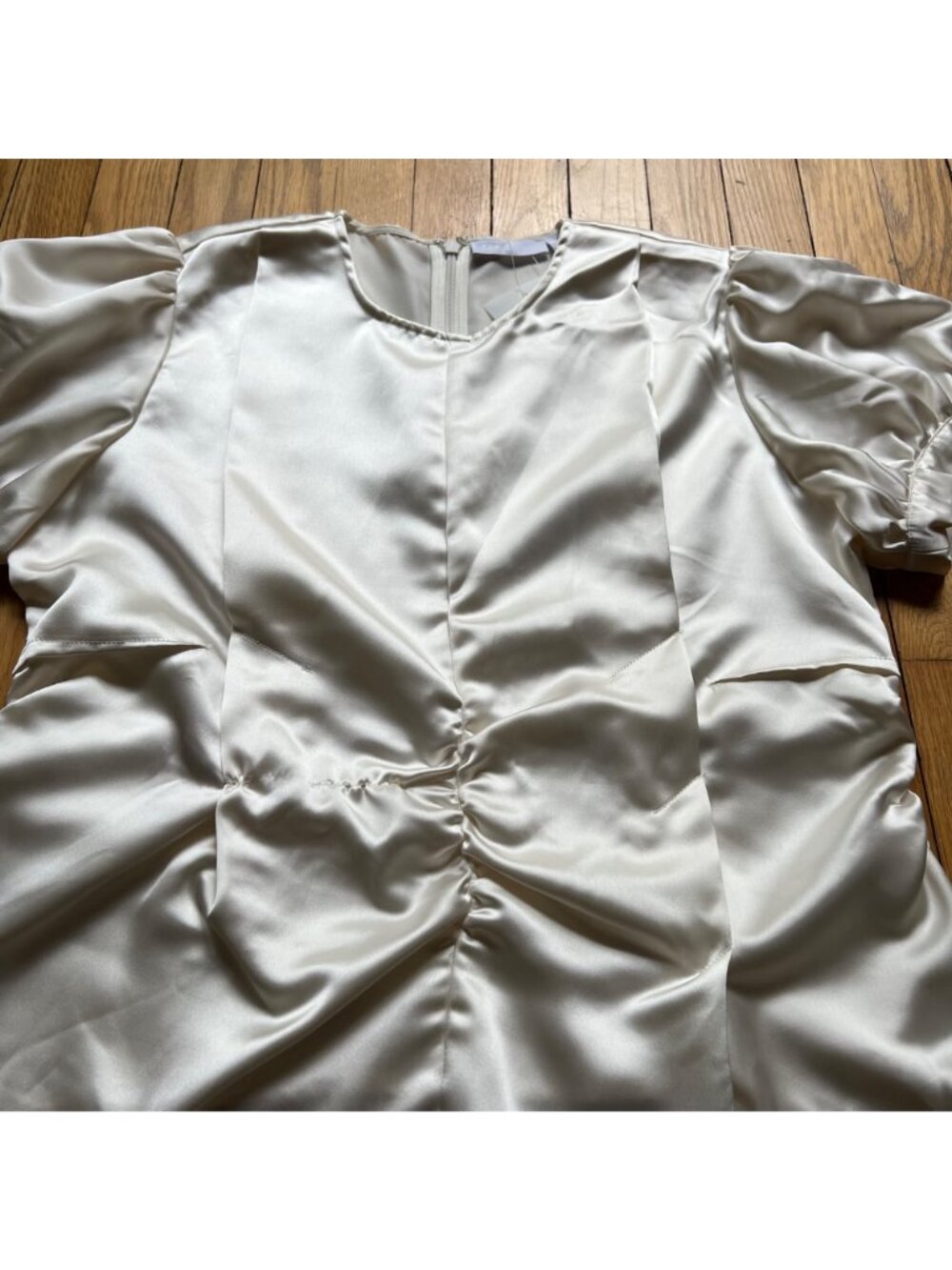 Asos Size 10 Ivory Satin Pleated Ruched Detail Short Puff Sleeve Blouse Top NWT - Picture 5 of 15